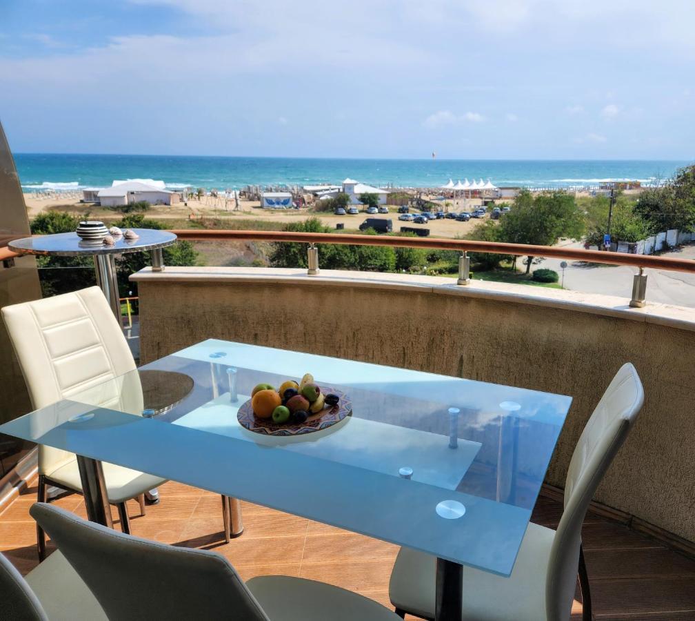Beach View Apartment Shkorpilovtsi Exterior foto