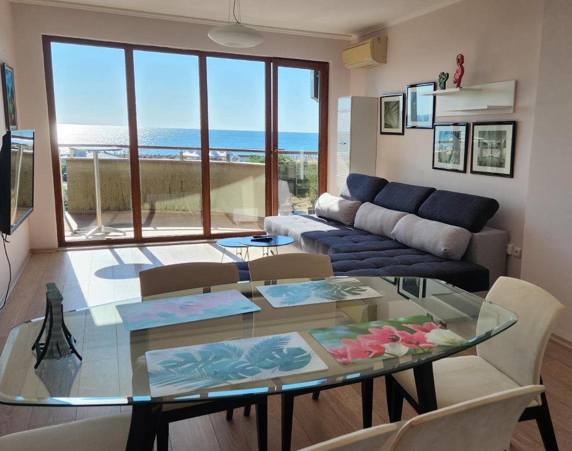 Beach View Apartment Shkorpilovtsi Exterior foto